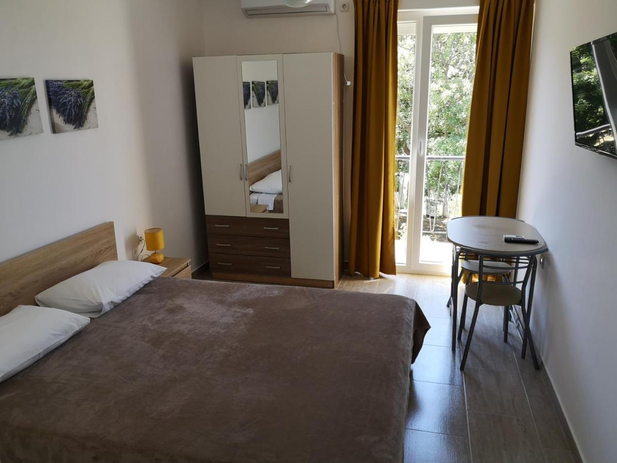 Guest House Morska Grota Povile Esterno foto