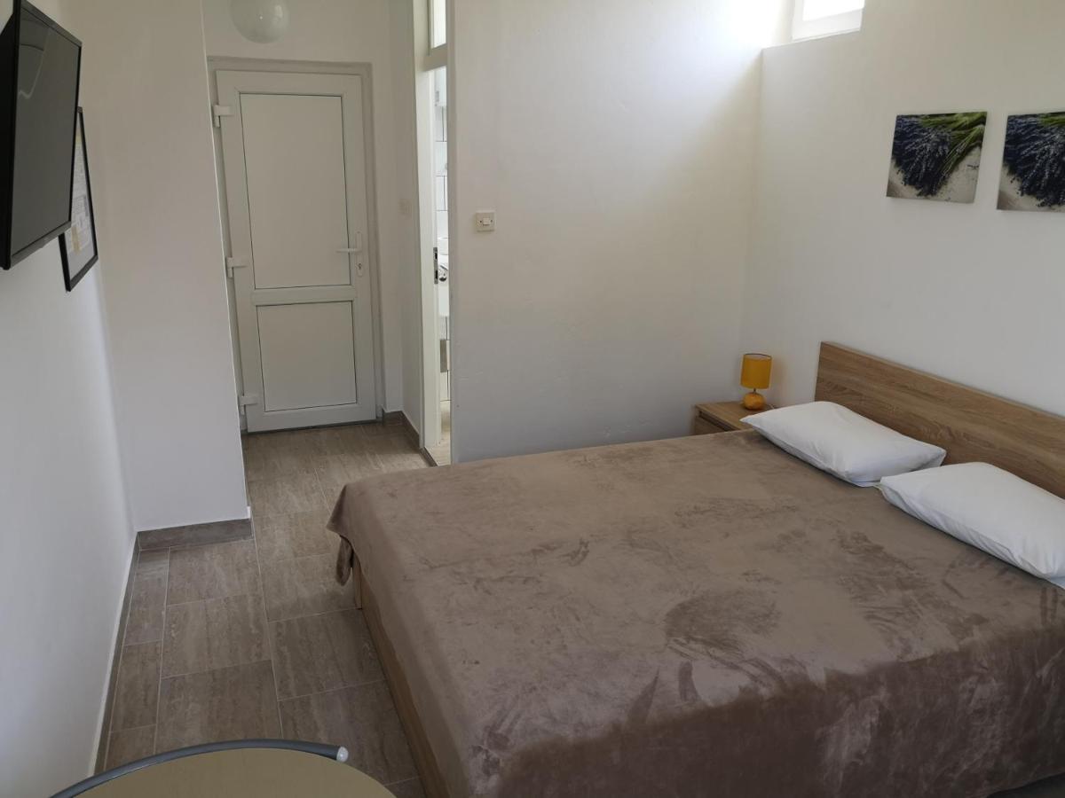 Guest House Morska Grota Povile Esterno foto