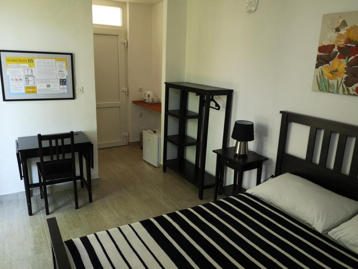 Guest House Morska Grota Povile Esterno foto