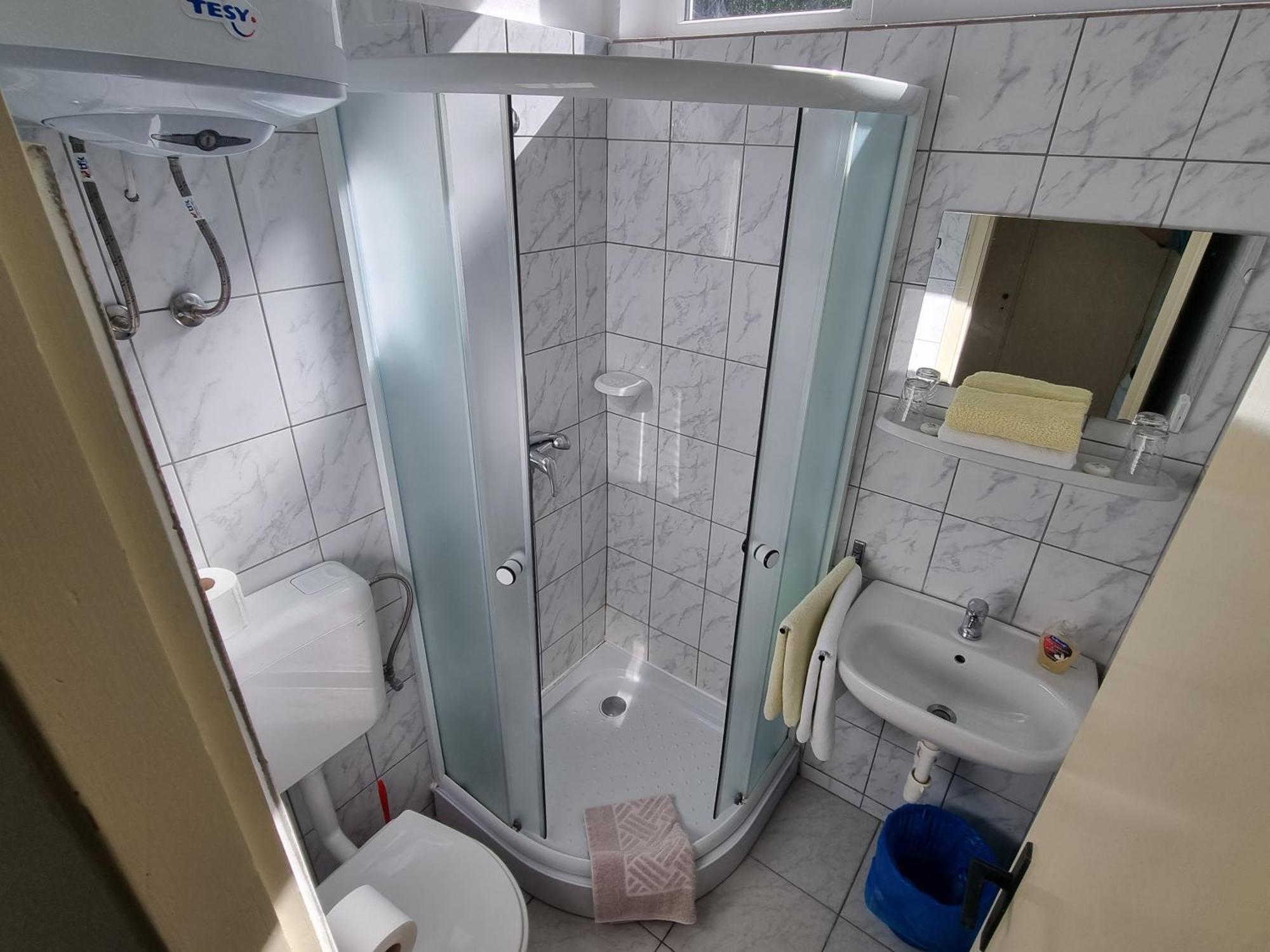 Guest House Morska Grota Povile Esterno foto